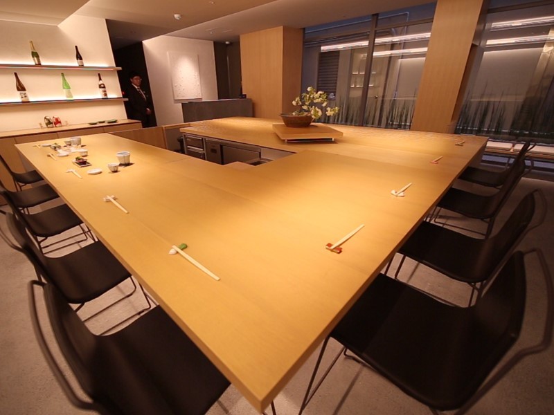 Japanese Hotel Hospitality - Table Layout