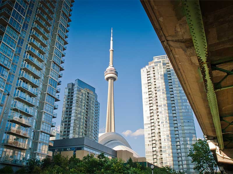 Corporate real estate building in toronto